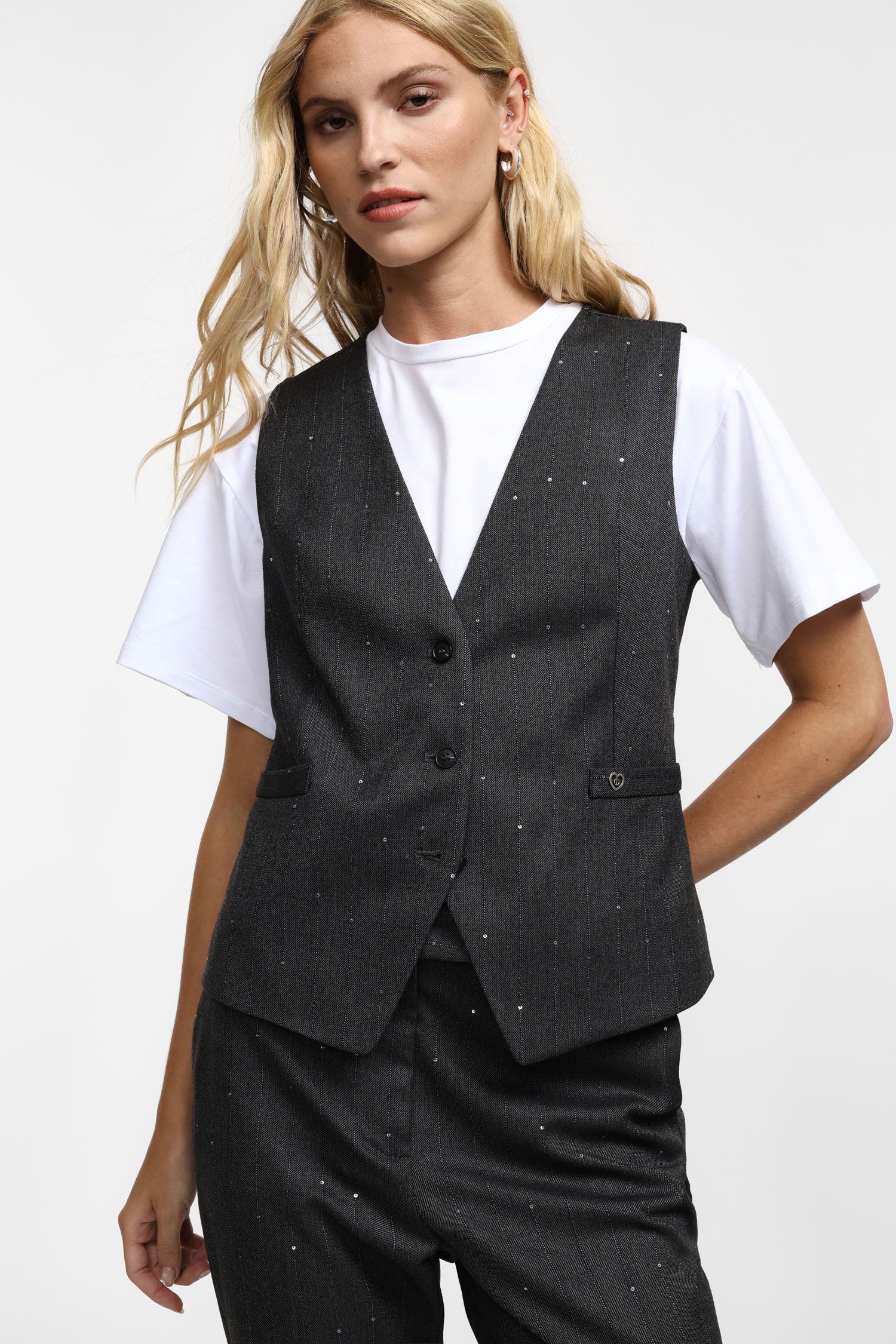 Vest with buttons and details PLV001s