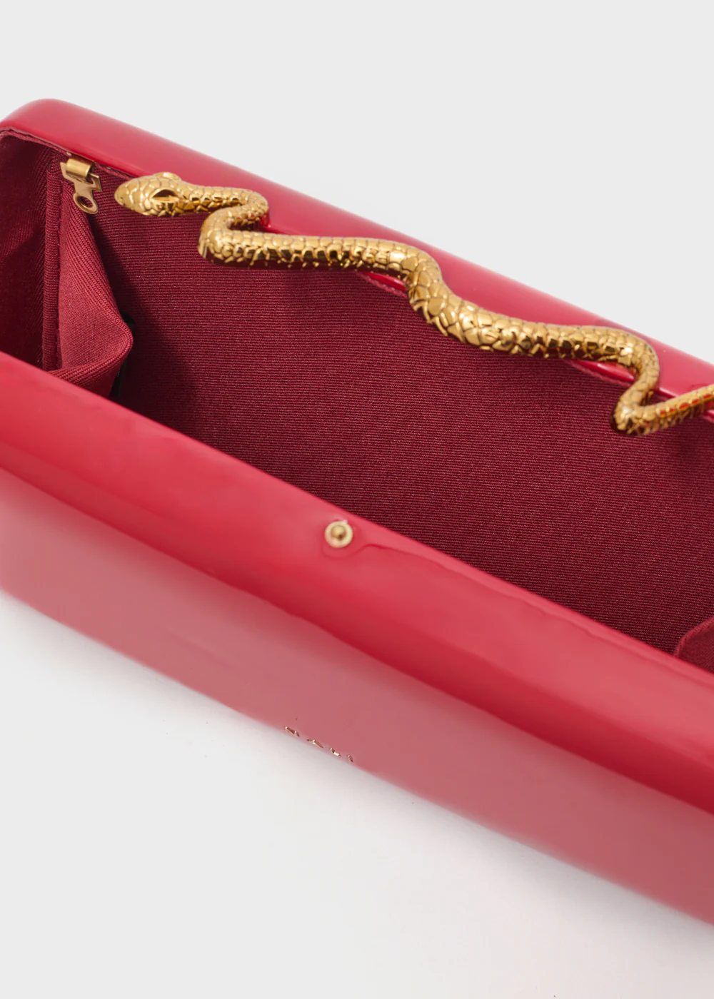MOLLY CLUTCH SNAKE CLOSURE VARNISH NB023
