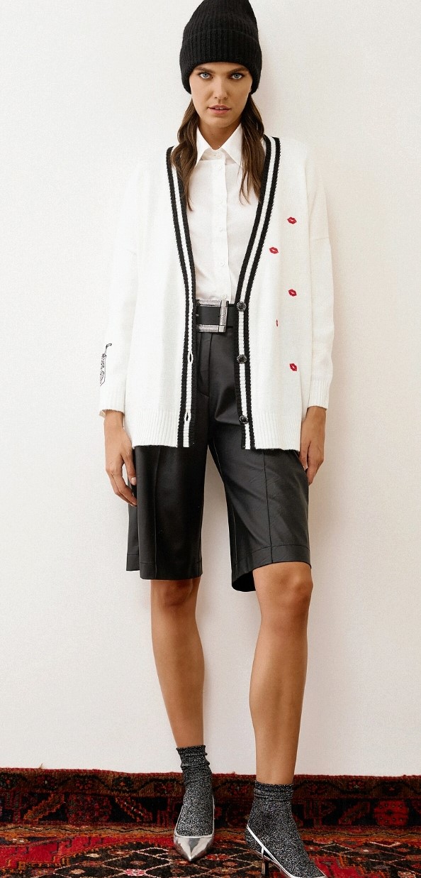 Εκρού ζακέτα με διακοσμητικές λεπτομέρειες FIGC004S