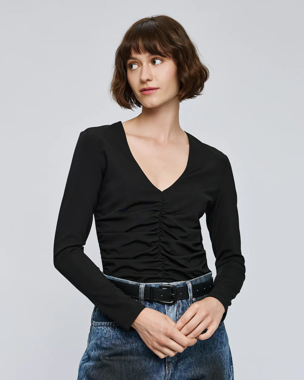 Μαύρη μπλούζα με σούρα ACCBL030S