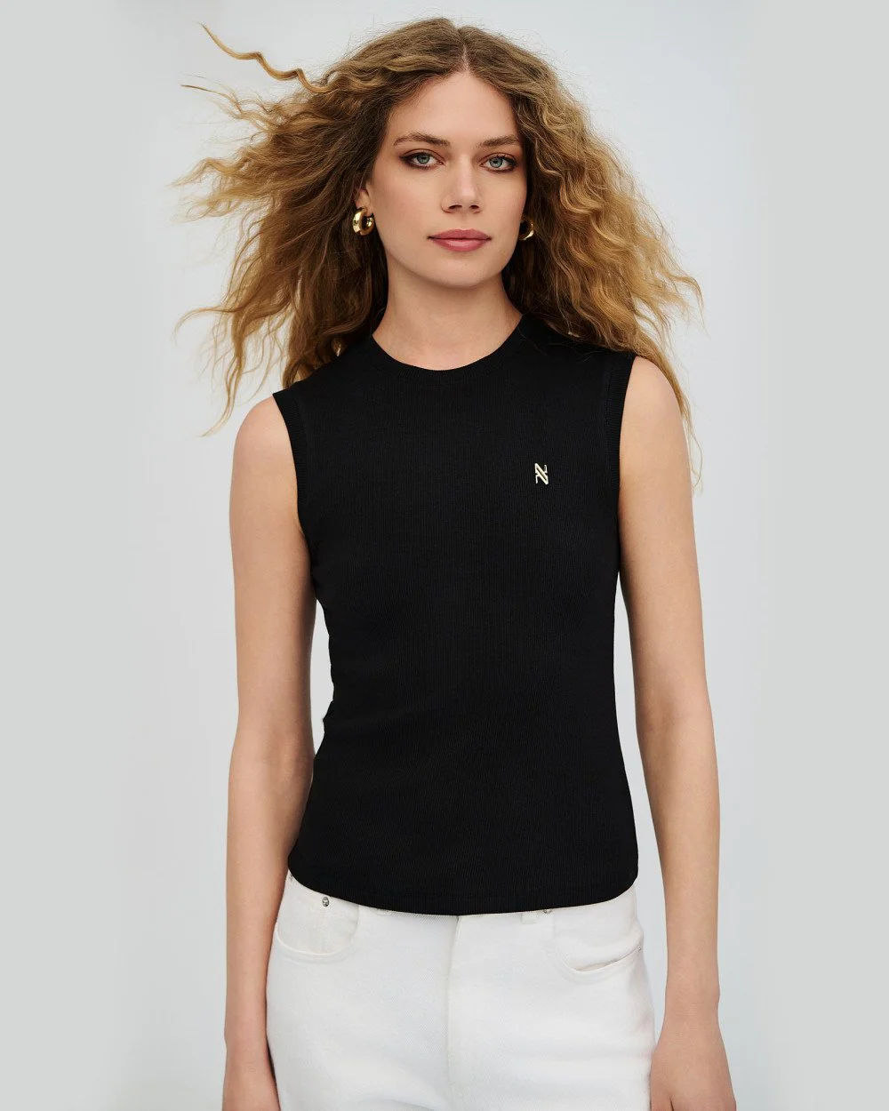 Μαύρο  τοπ ριπ με μονόγραμμα ACCTS006M